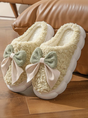 WOLVESDEN Women Slippers(Green, Beige , 6)