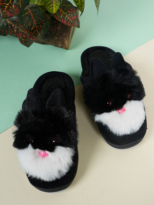 Walkfree Women Slippers(Black , 7)