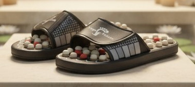 RONEXA Men Flip Flops(Black , 6)