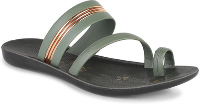 Pennen Women Flip Flops(Green , 7)