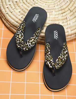 Wave Walker Women Flip Flops(Black , 7)