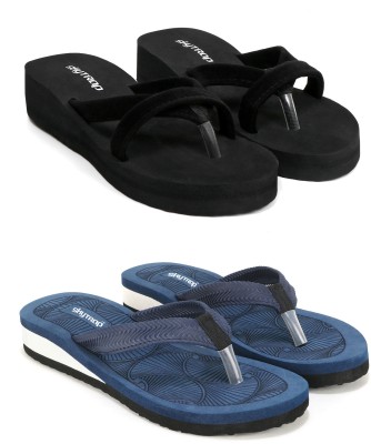 Skytrap Women Flip Flops(Black, Blue , 7)