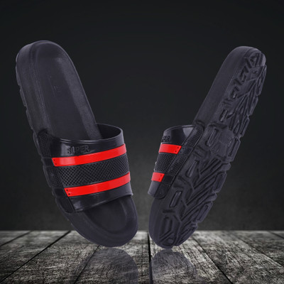 Mochites Men Slides(Black, Red , 7)