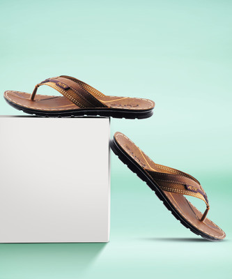 FLITE Men Slippers(Tan , 9)