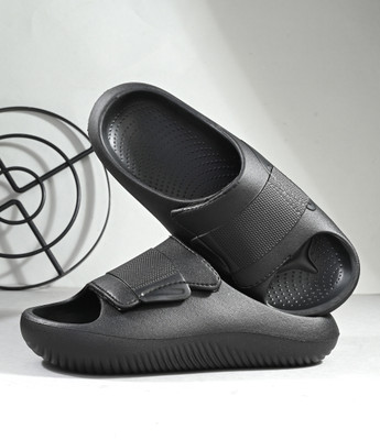 Roadster Men Slides(Black , 10)