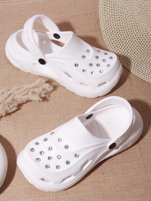 Roadster Women Flip Flops(White , 4)