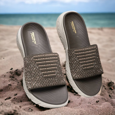 RED TAPE Men Slides(Multicolor , 10)