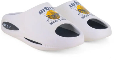 FLITE Men Slides(White , 8)