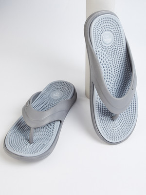 MAX Men Flip Flops(Grey , 7)