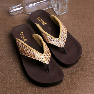 aerowalk Women Slippers(Gold , 4)