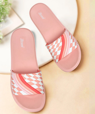 Paragon Women Women Sandals Sleek Modern Look Smart Casual Easy Wear Stylish Flats Slides(Multicolor , 5)