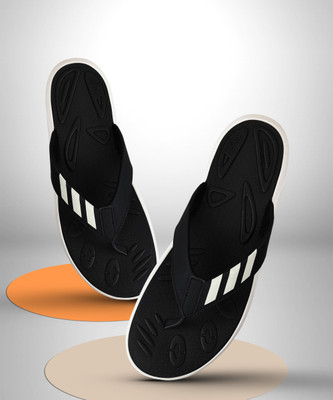 ADIDAS Men Flip Flops(Black , 8)