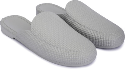 LNT FASHION Men Flip Flops(Grey , 4)