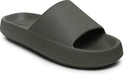 Trottis Men Slides(Green , 8)