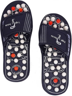 Aarvita Men Flip Flops(Multicolor , 9)