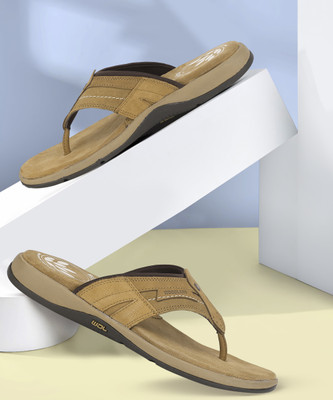 WOODLAND Men Slippers(Yellow , 6)