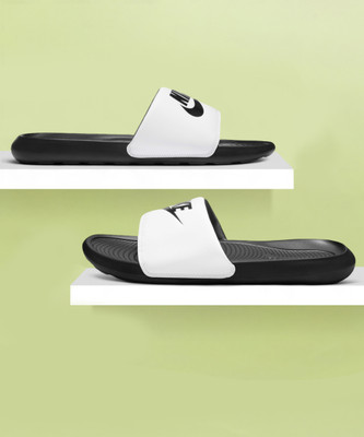 NIKE Men Victori One Slides(Black , 6)