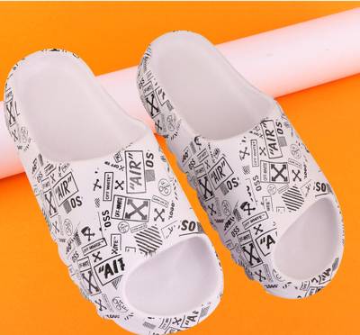 Yeezy slippers hotsell original price