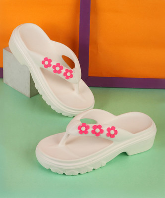 Roadster Women Flip Flops(White , 5)
