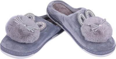 WOLVESDEN Women Slippers(Grey , 9)