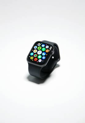 Fitness tracker plays music shop