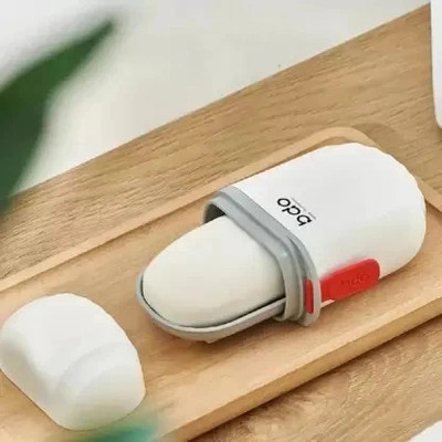 HELOVIA Travel Soap Case, Soap Holder with Cover Portable Soap Bar Box(White)