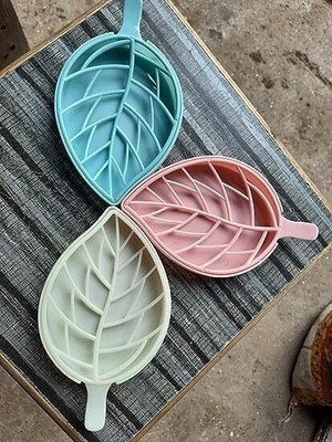 KRAZE Pack of 3Leaf Shape Double Layer Soap Dish Case Holderx3.18(Multicolor)