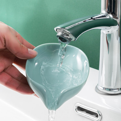 KRAZE Pack of 1 Lotus Leaf Shaped Suction Cup Mounting Soap Dish X1.174(Random Colour)