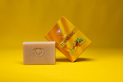 PearlyTouch HandMade Turmeric Soap with Olive Oil,skin whitening soap(300 g)