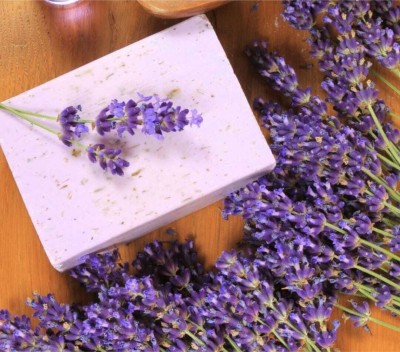 DEYHA Handcrafted Natural Lavender Soap(100 g)