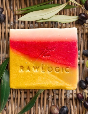 The RAWLOGIC Strawberry Rose Clay Avarampoo Soap(100 g)