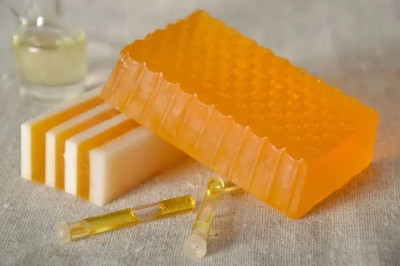 GEUTIERL HONEY Melt and Pour Soap Base for Perfectly Toned honey base(500 g)
