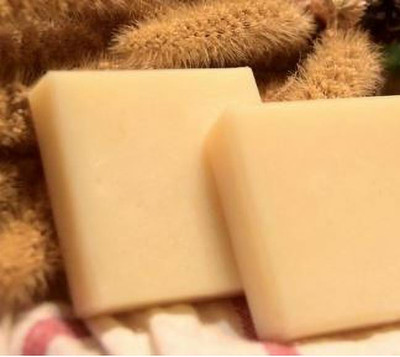 Royal Trends SANDALWOOD SOAP BASE 1KG(2 x 500 g)