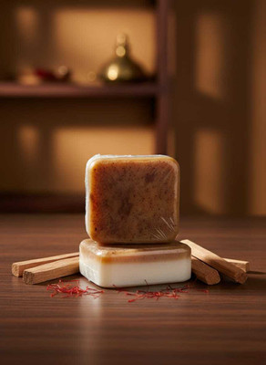 Siyaaura Saffron & Sandalwood Soap - Pack of 1(100 g)