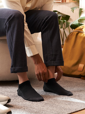 Damensch Men Solid Calf Length