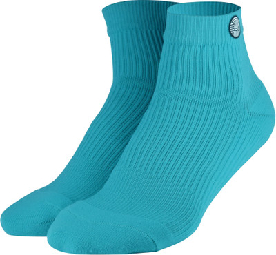 KUE 18-21 mmHg compression socks are lab tested, to provide 18-21 mmHg provide mild compression and a snug fit that helps protect the foot and ankle from strain and injuries. Unisex Solid Ankle Length