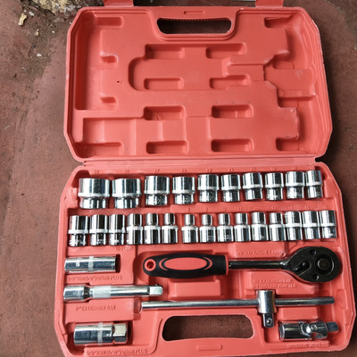 SRUNV AUTO TOOLS Unique DCMP Socket Set(Pack of 32)