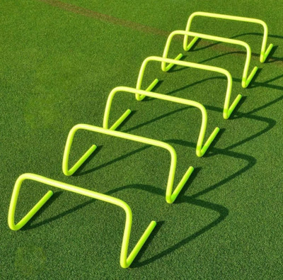 BEEATWAVE HUB Agility Hurdles for Field Training 6-inches -(Color May Very) Plastic Speed Hurdles(For Adults, Children Pack of 3)