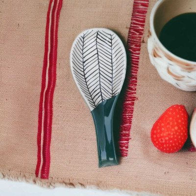 Malaikah Dark Green Zebra Printed Large Spoon Rest Pack Of 1 Ceramic Table Spoon(Pack of 1)