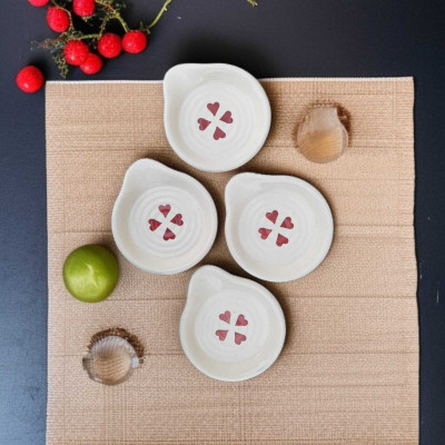 Malaikah White With Red Heart Printed Round Spoon Rest Pack Of 4 Ceramic Table Spoon Set(Pack of 4)