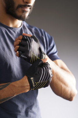 BURNLAB gym gloves Gym & Fitness Gloves(Black)