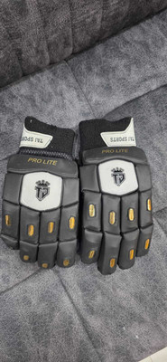 TJ CRICKET PROLITE COLOURED BATTING GLOVES Batting Gloves(Black)