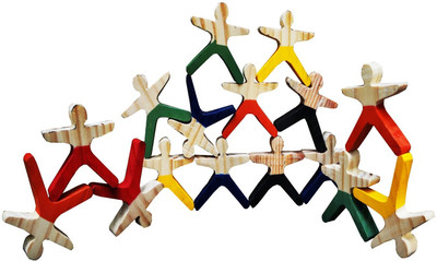URBANE CHIC Acrobats Balancing Game Set of 16 Pieces Stacking Human Shapes Blocks Wooden(Multicolor)