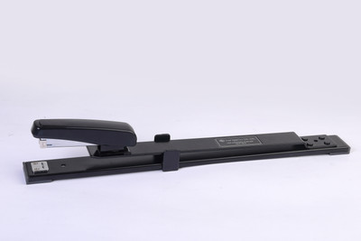 Kangaro Desk Essentials DS-45L All Metal Half Strip, Black, Set of 1 Cordless  Stapler