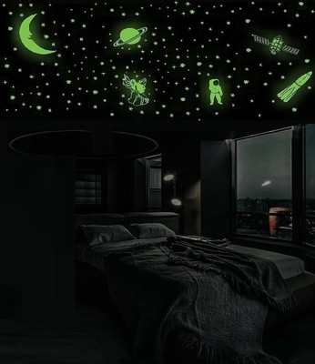 HAPPINY 4 cm Night Glow Radium Stars wall Stickers for kids room décor Glow in the Dark Sticker(Pack of 1)