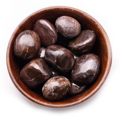 Plus Value garnet-tumbled-wooden-bowl Regular Asymmetrical Crystal, Quartz Pebbles(Brown 300 g)