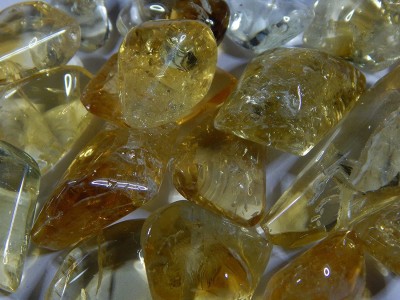 hoseki Natural Yellow Topaz Rough 2Pcs stone Regular Asymmetrical Crystal Stone(Multicolor 1 Pieces)