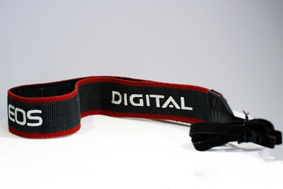 digiclicks DSLR Camera Belt/Strap 1.5 Inches for Canon DSLR Cameras Strap Shoulder Belt Strap(Black, Red)