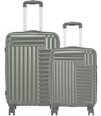 SAFARI Combat Hard-Sided Polycarbonate 5 Years Warranty Luggage 2 PC Set (55+65 cm) Cabin & Check-in Set 8 Wheels - 26 inch SAFARI Combat Hard-Sided Polycarbonate 5 Years Warranty Luggage 2 PC Set (55+65 cm) Cabin & Check-in Set 8 Wheels - 26 inch