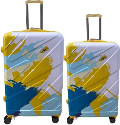1% OFF on Skybags Red 4 Wheel Trolley Set Of 3 - 75cm, 65cm, 55cm on  Snapdeal | PaisaWapas.com